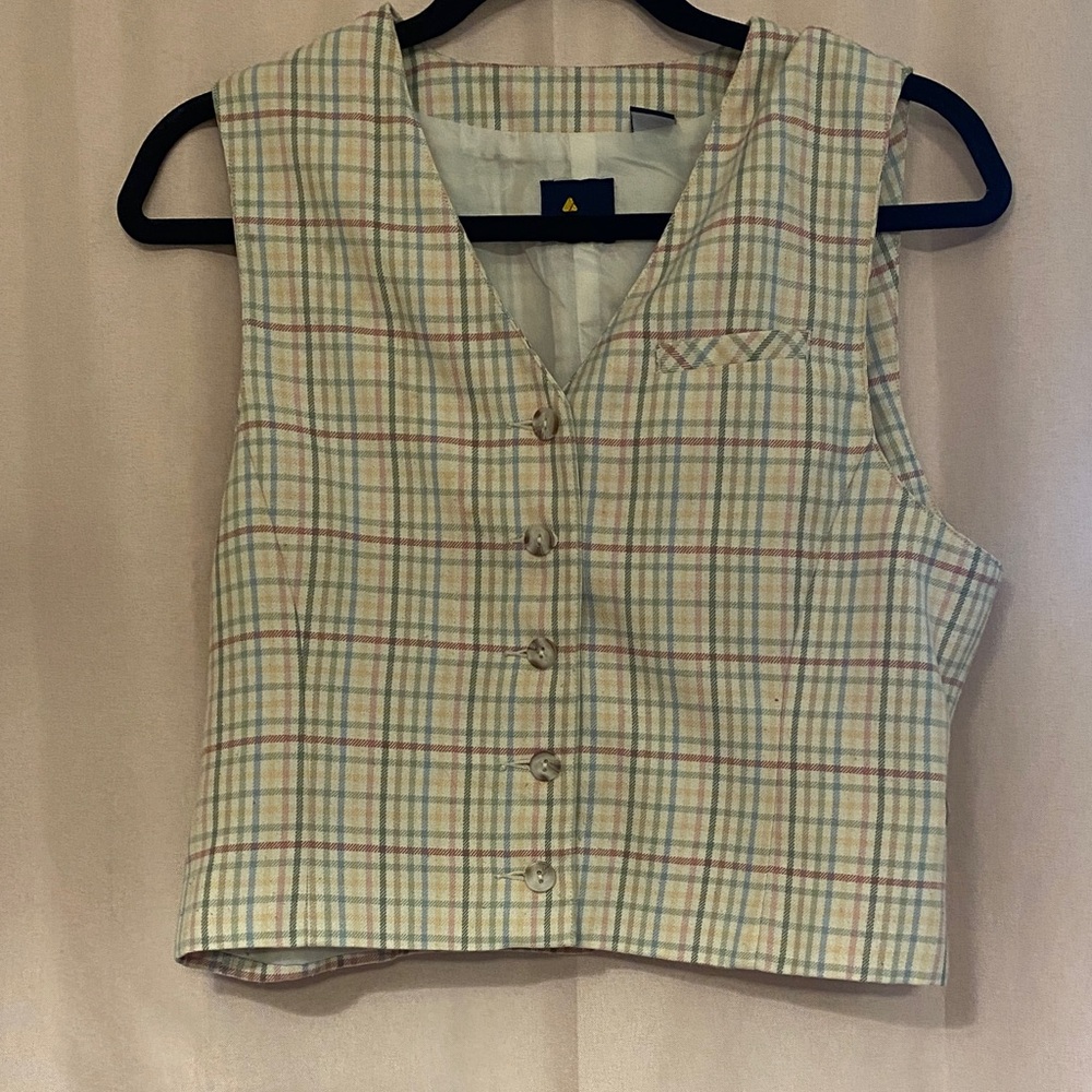 LIZSPORT Plaid Sleeveless Women's Top